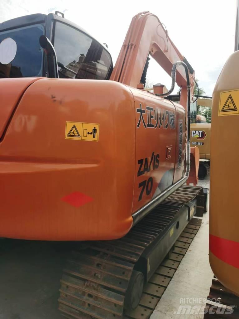 Hitachi ZX 70 Midikaivukoneet 7t - 12t