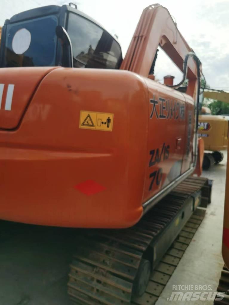 Hitachi ZX 70 Midikaivukoneet 7t - 12t