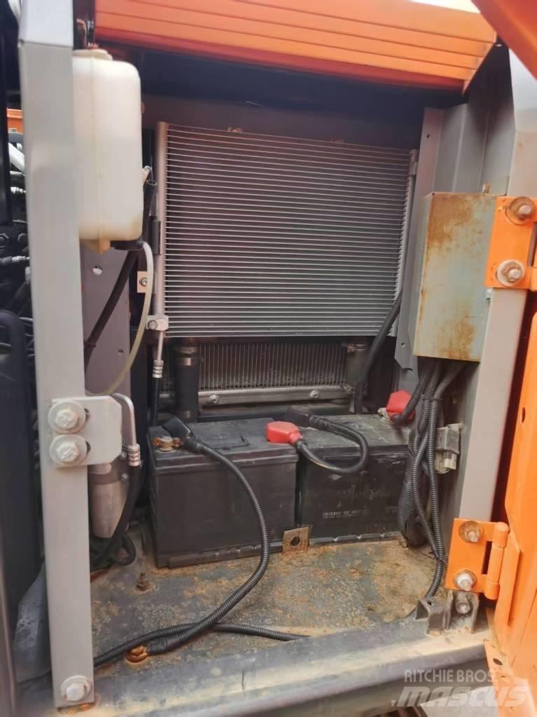 Hitachi ZX 70 Midikaivukoneet 7t - 12t