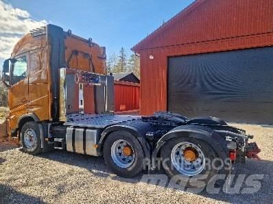 Volvo FH 500TC Vetopöytäautot