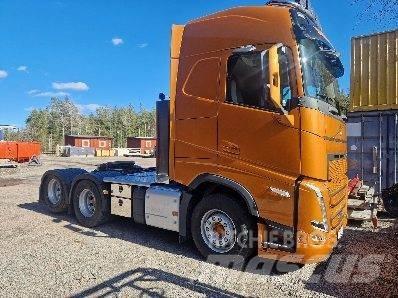 Volvo FH 500TC Vetopöytäautot