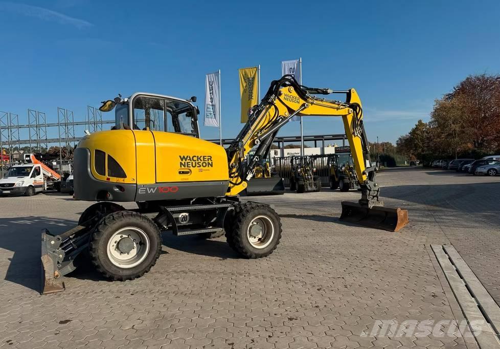 Wacker Neuson EW 100 Pyöräkaivukoneet