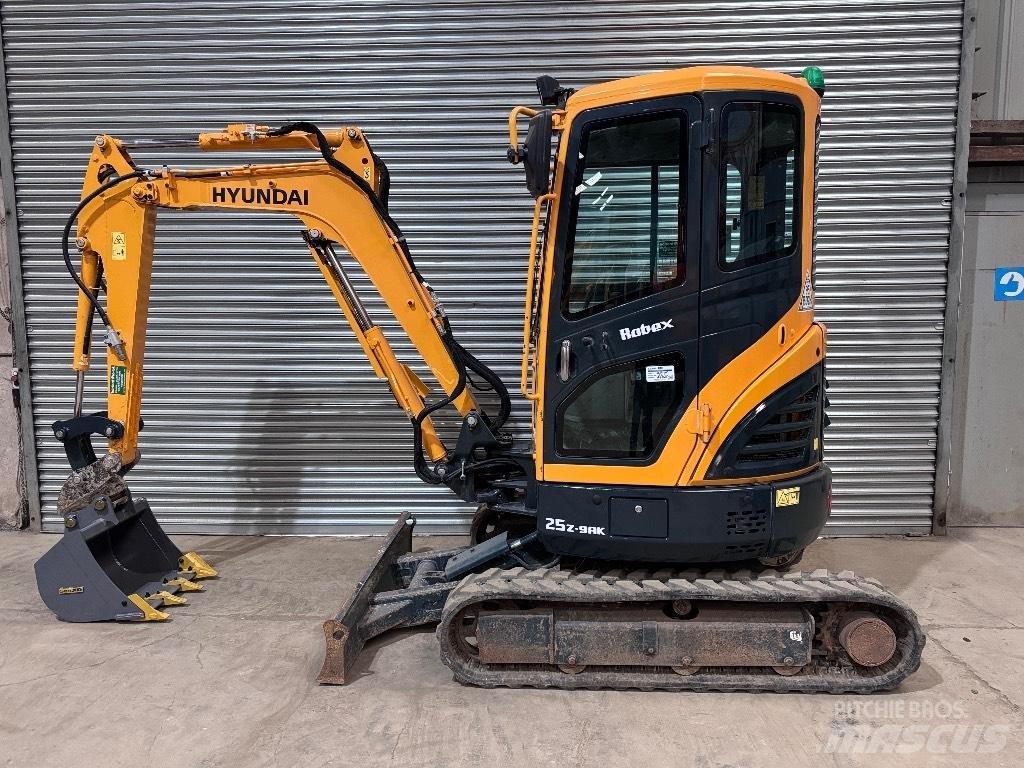 Hyundai R25Z-9 AK Minikaivukoneet < 7t