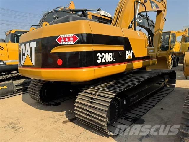 CAT 320 B L Telakaivukoneet