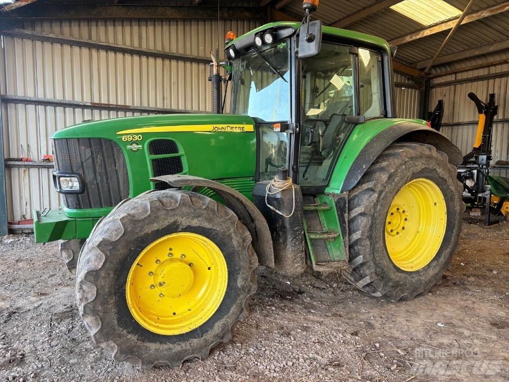 John Deere 6930 Traktorit