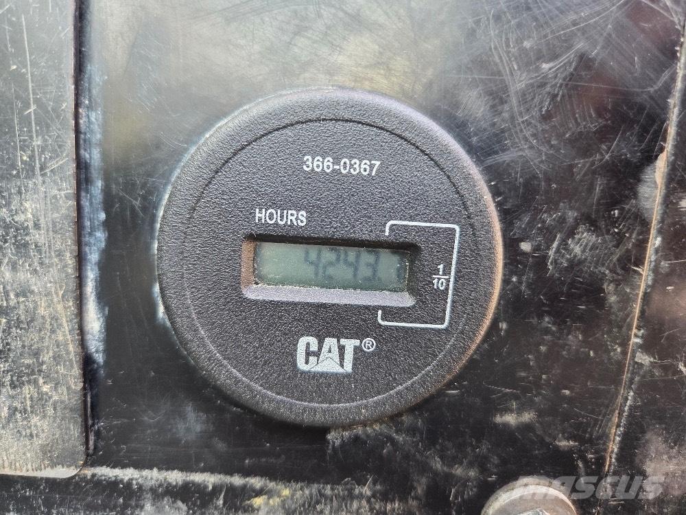 CAT 308E Midikaivukoneet 7t - 12t