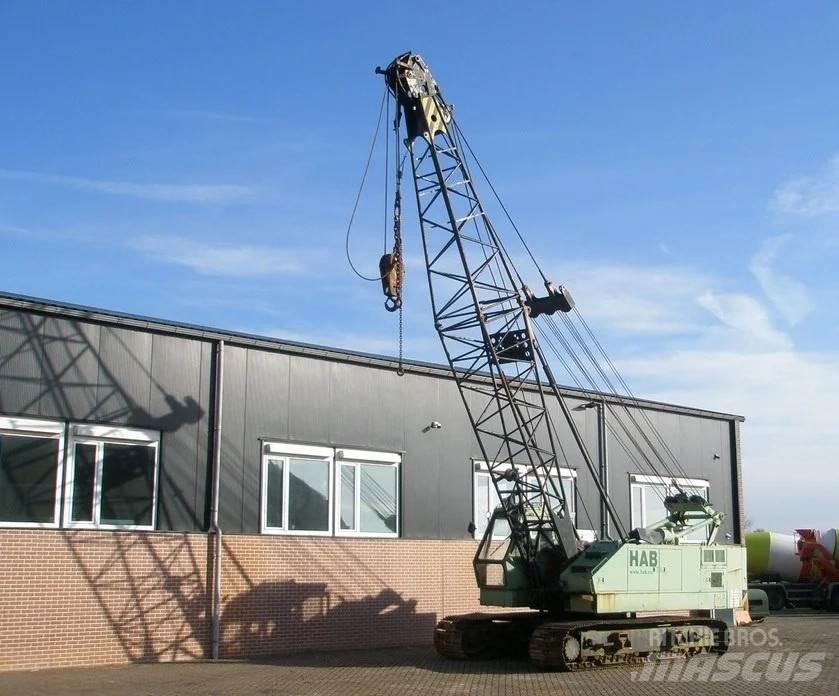 Hitachi KH125-3 Tela-alustaiset nosturit