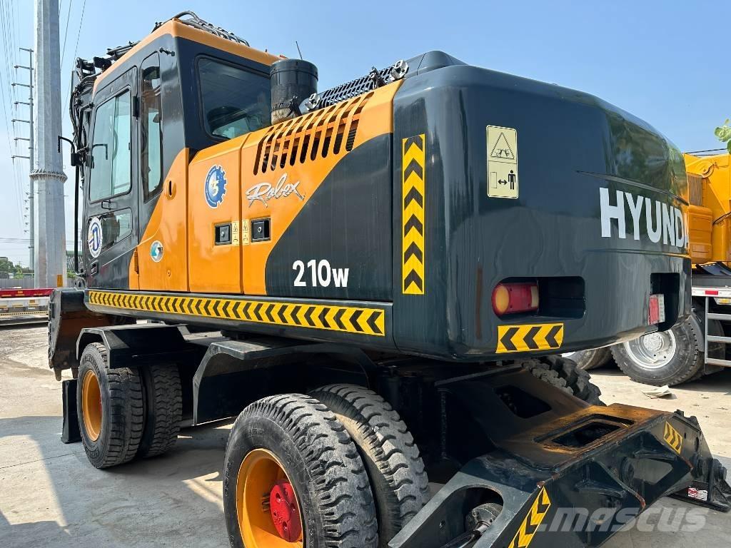 Hyundai 210W-9 Pyöräkaivukoneet