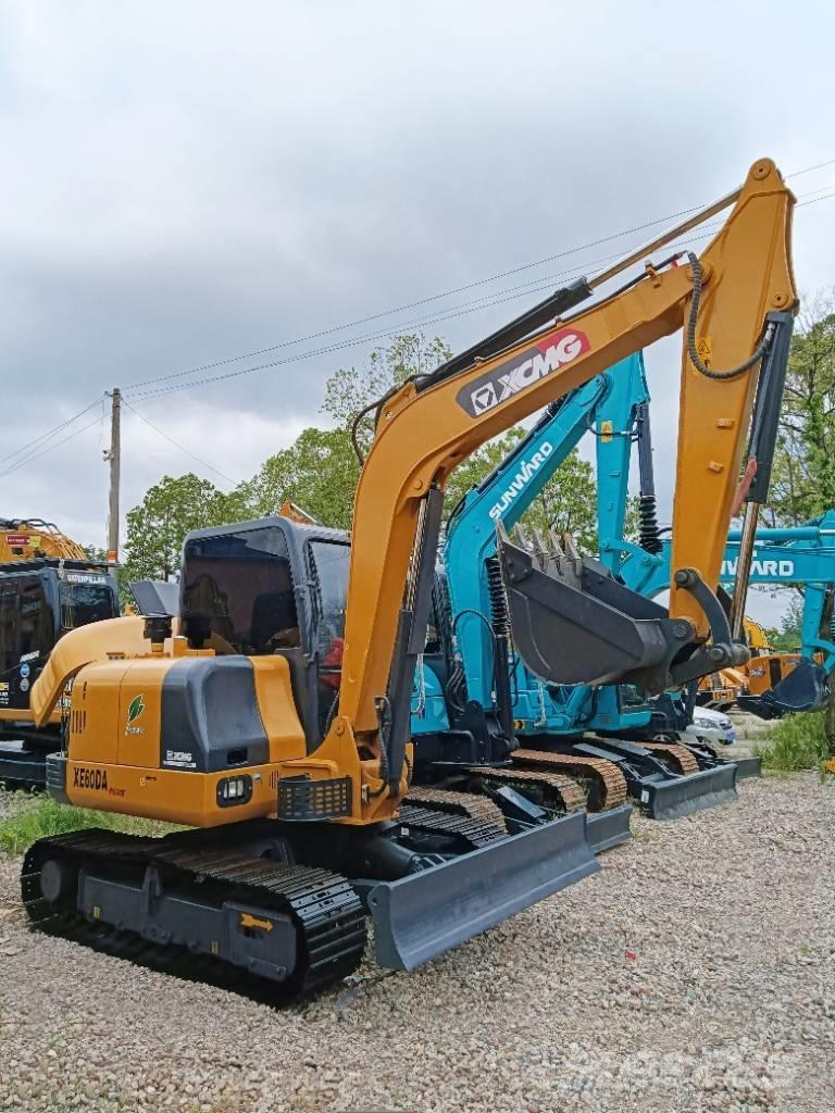 XCMG XE 60 DA Minikaivukoneet < 7t