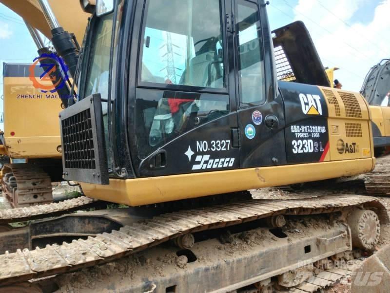 CAT 323 D L Telakaivukoneet