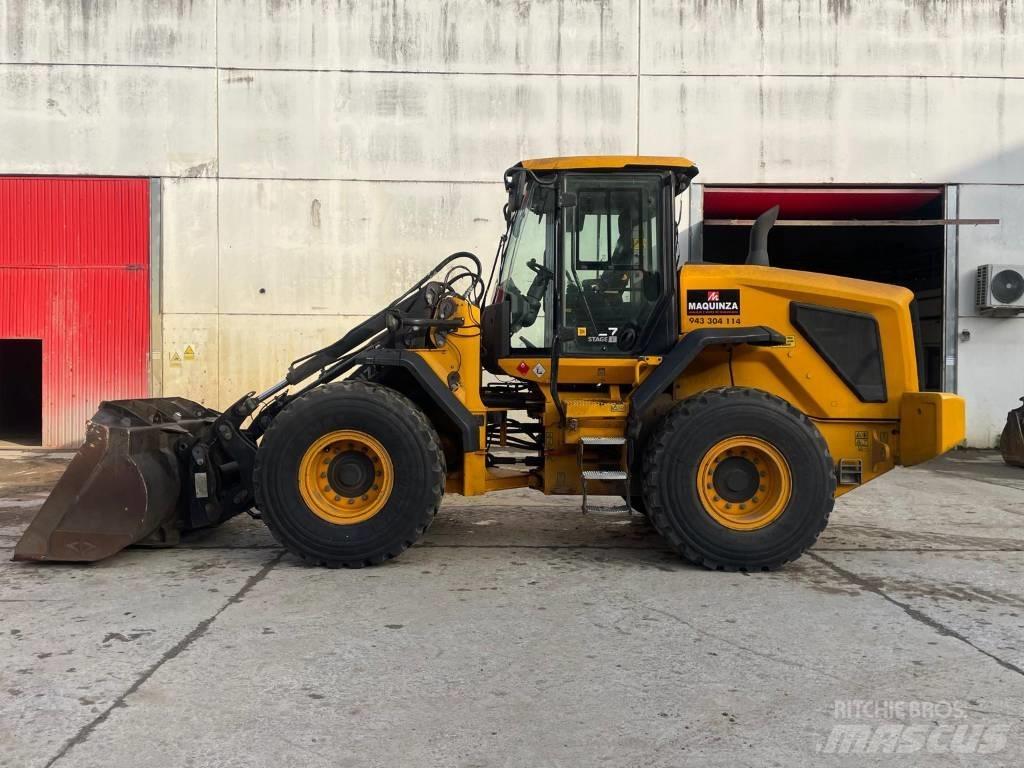 JCB 427 HT Pyöräkuormaajat
