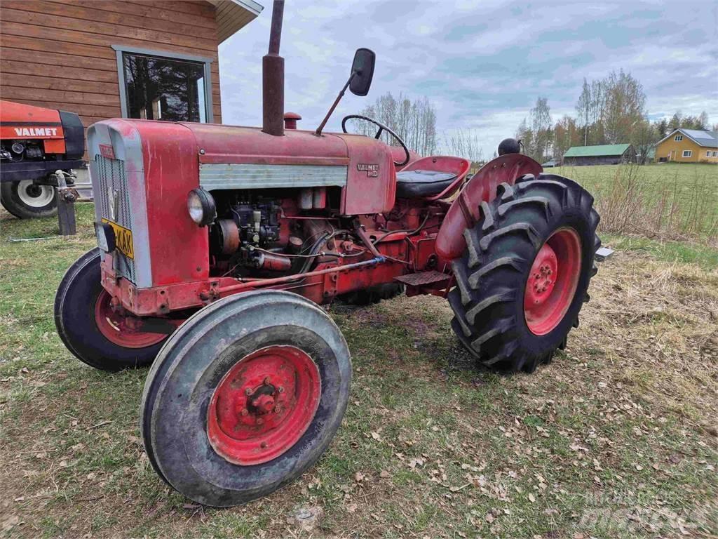 Valmet 361D Traktorit