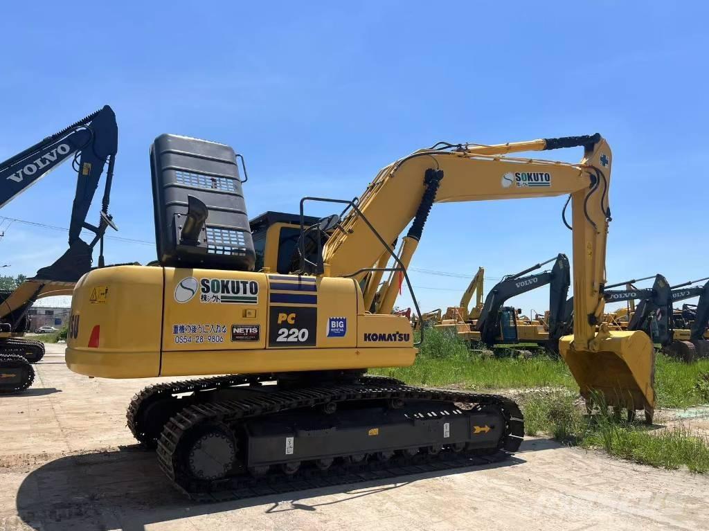 Komatsu 220 Telakaivukoneet