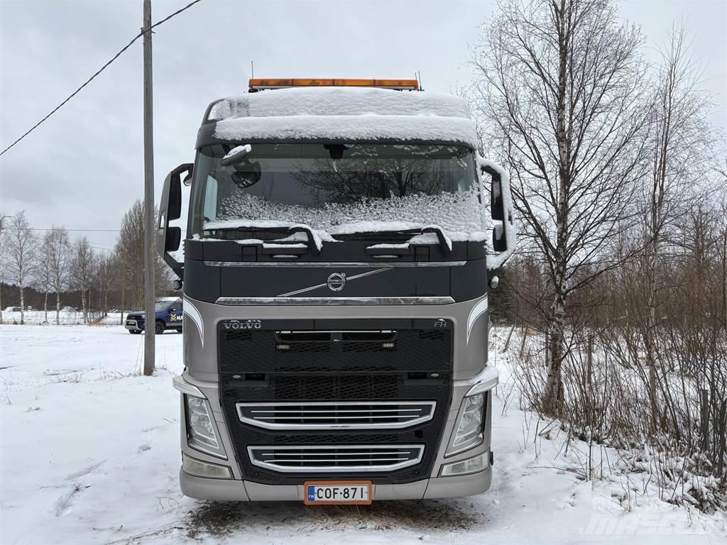Volvo FH13 540 6x4 Vetopöytäautot