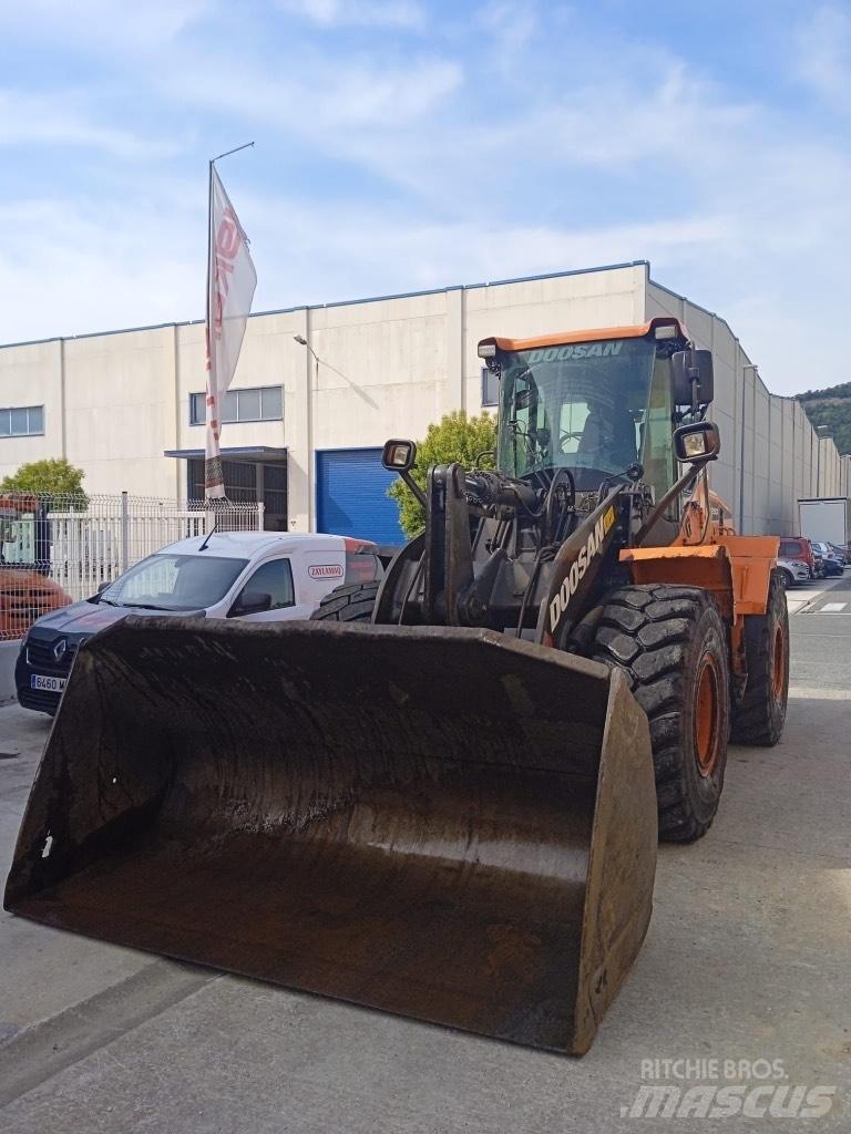 Doosan Dl250-5 Pyöräkuormaajat