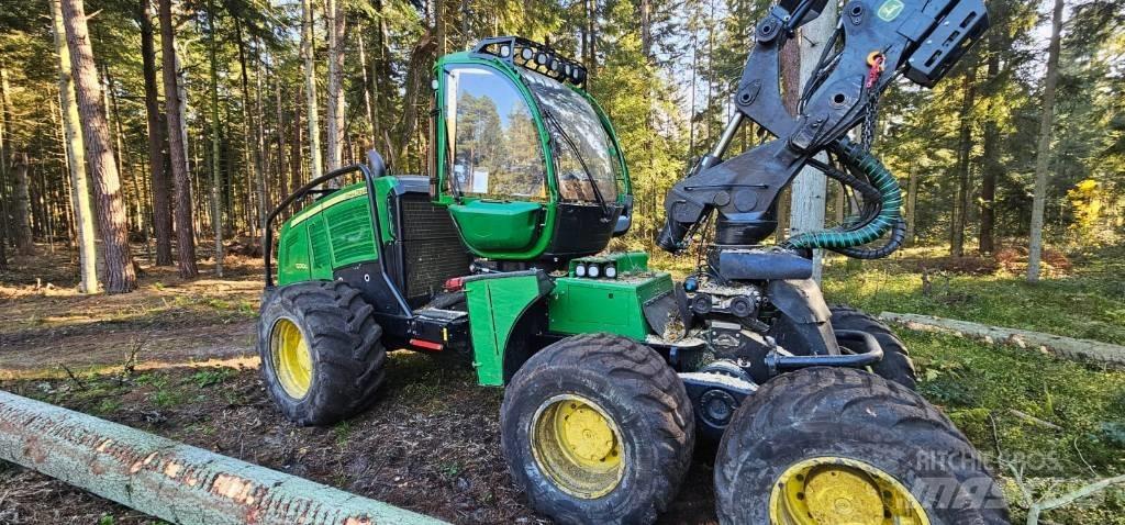 John Deere 1270 G Harvesterit