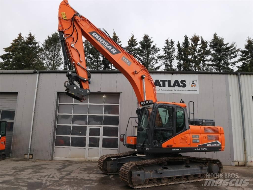 Doosan DX225LC-7 Telakaivukoneet