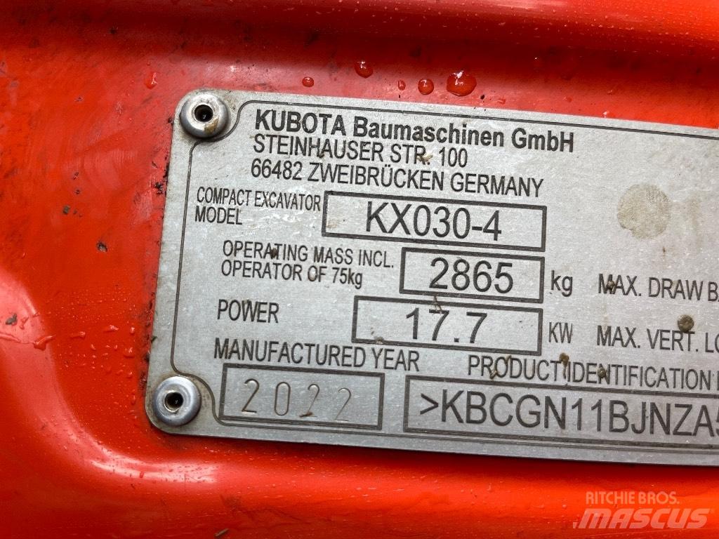 Kubota KX 030-4 Minikaivukoneet < 7t