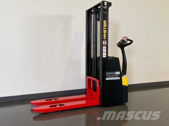 Hyster S1.2E Ajettavat pinoamisvaunut