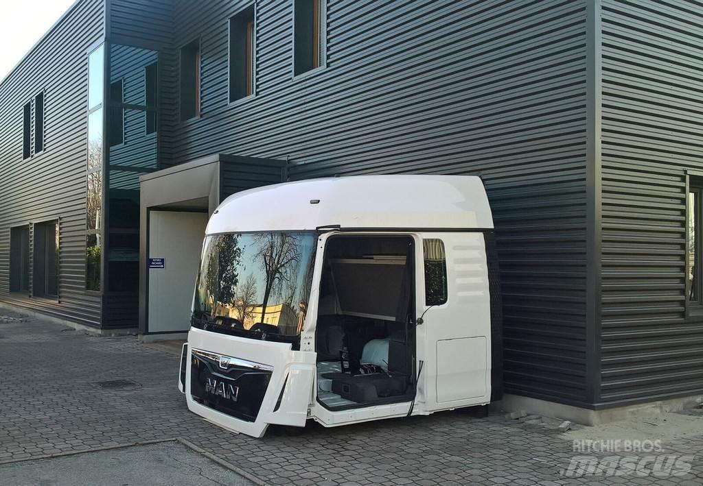 MAN TGX XLX EURO 6 Ohjaamot ja sisustat
