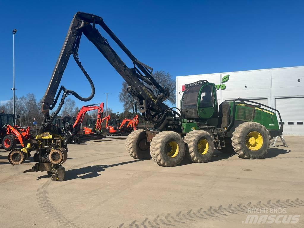 John Deere 1470 E Harvesterit