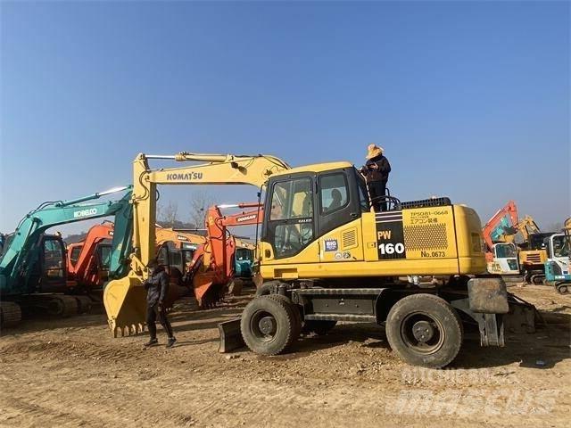 Komatsu PW160 Telakaivukoneet