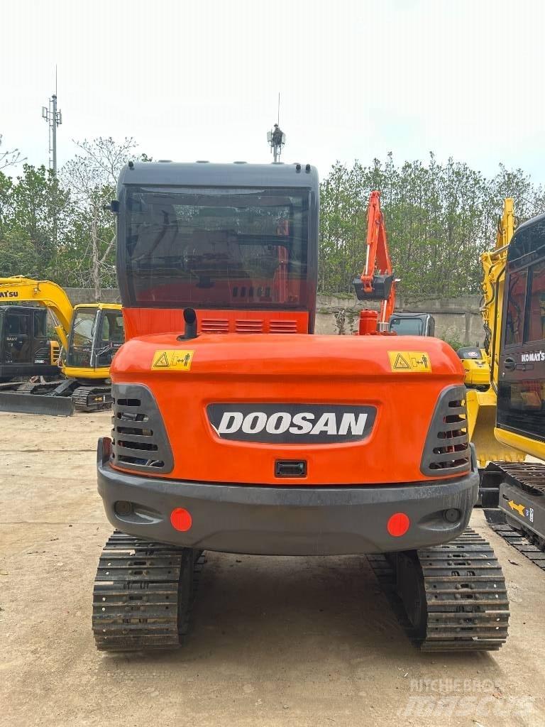 Doosan DX 60-9 C Telakaivukoneet