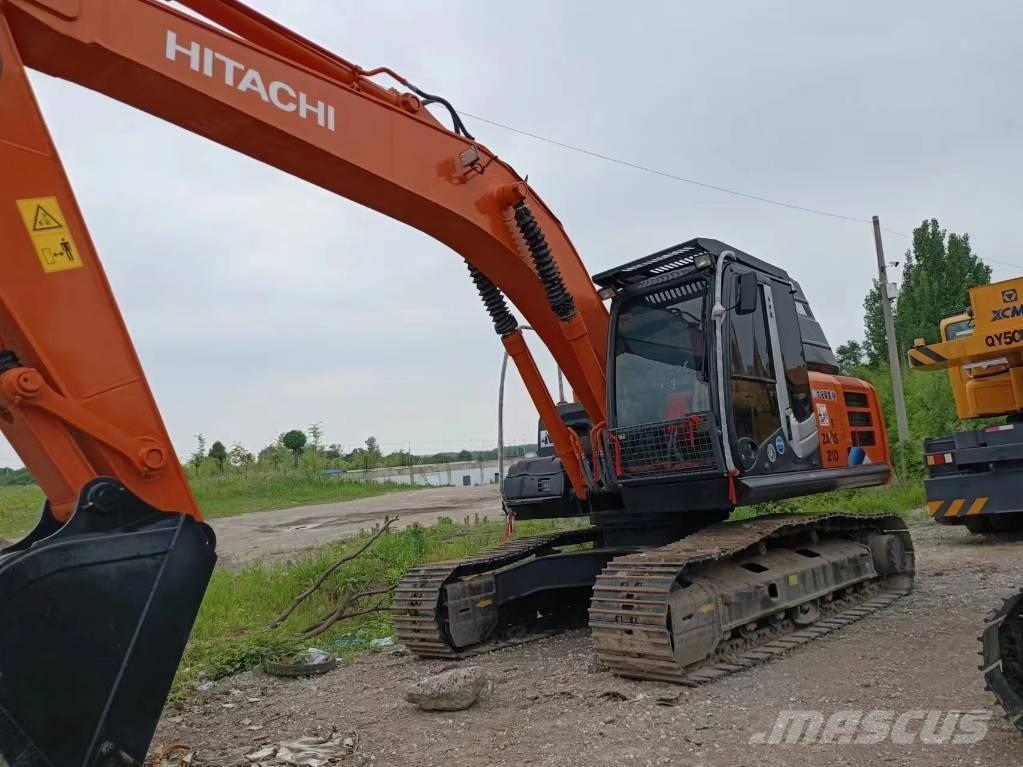 Hitachi ZX210 Telakaivukoneet