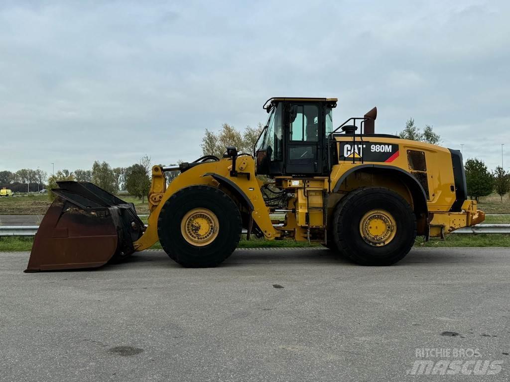 CAT 980M Pyöräkuormaajat