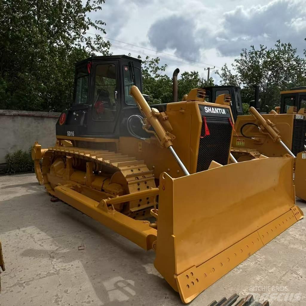 CAT D 6 G Telaketjupuskutraktorit