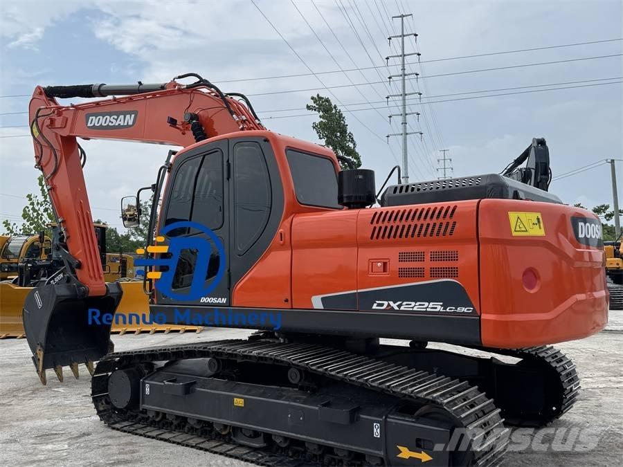 Doosan DX 225 LC-9C Telakaivukoneet