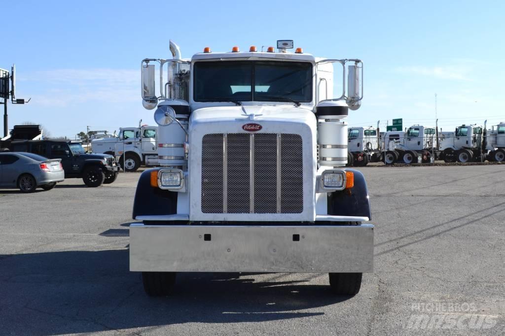 Peterbilt 367 Vetopöytäautot