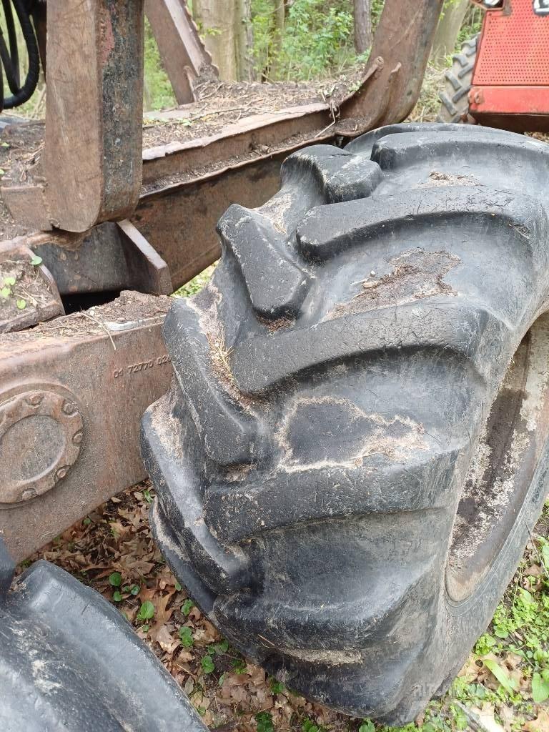 Valmet 840.2 Kuormatraktorit