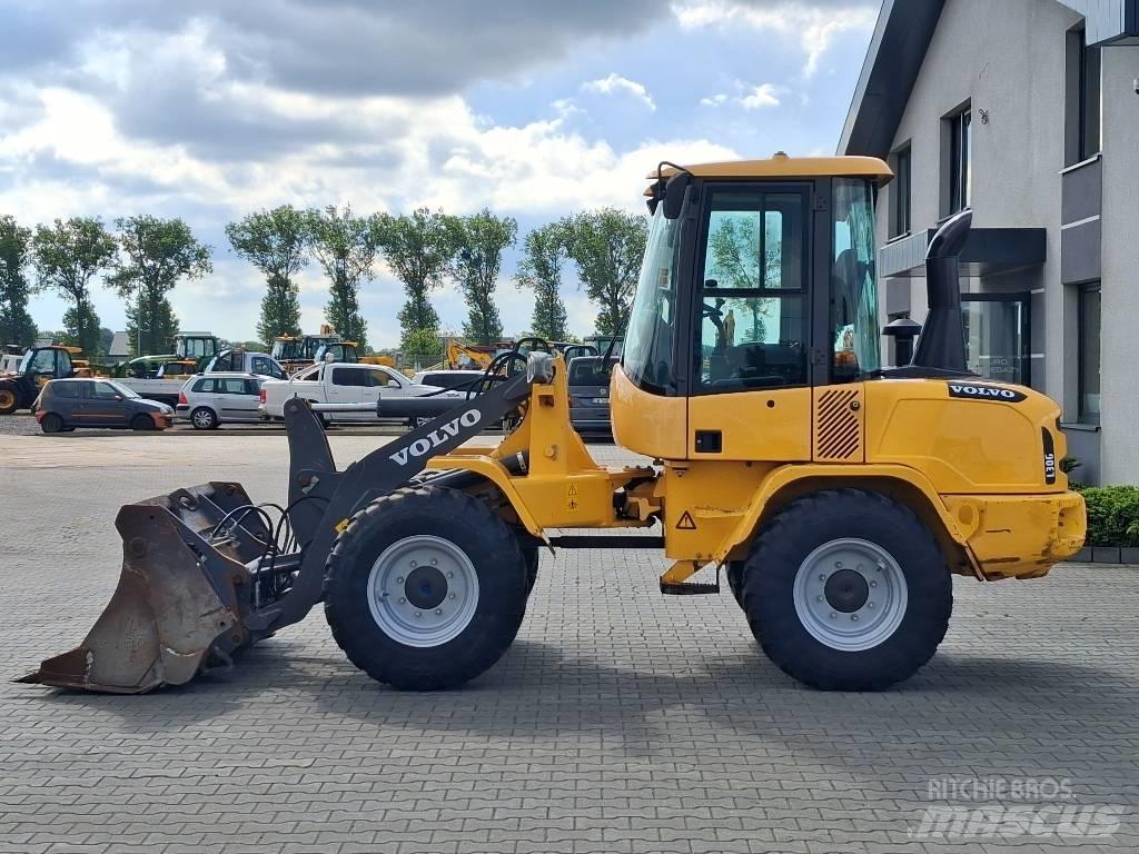 Volvo L 30 G Pyöräkuormaajat