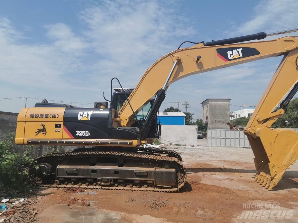 CAT 325DL Telakaivukoneet