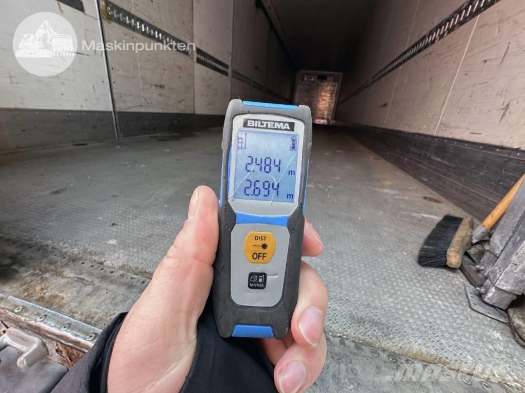 Schmitz SKO 24 Kylmä-/Lämpökoripuoliperävaunut