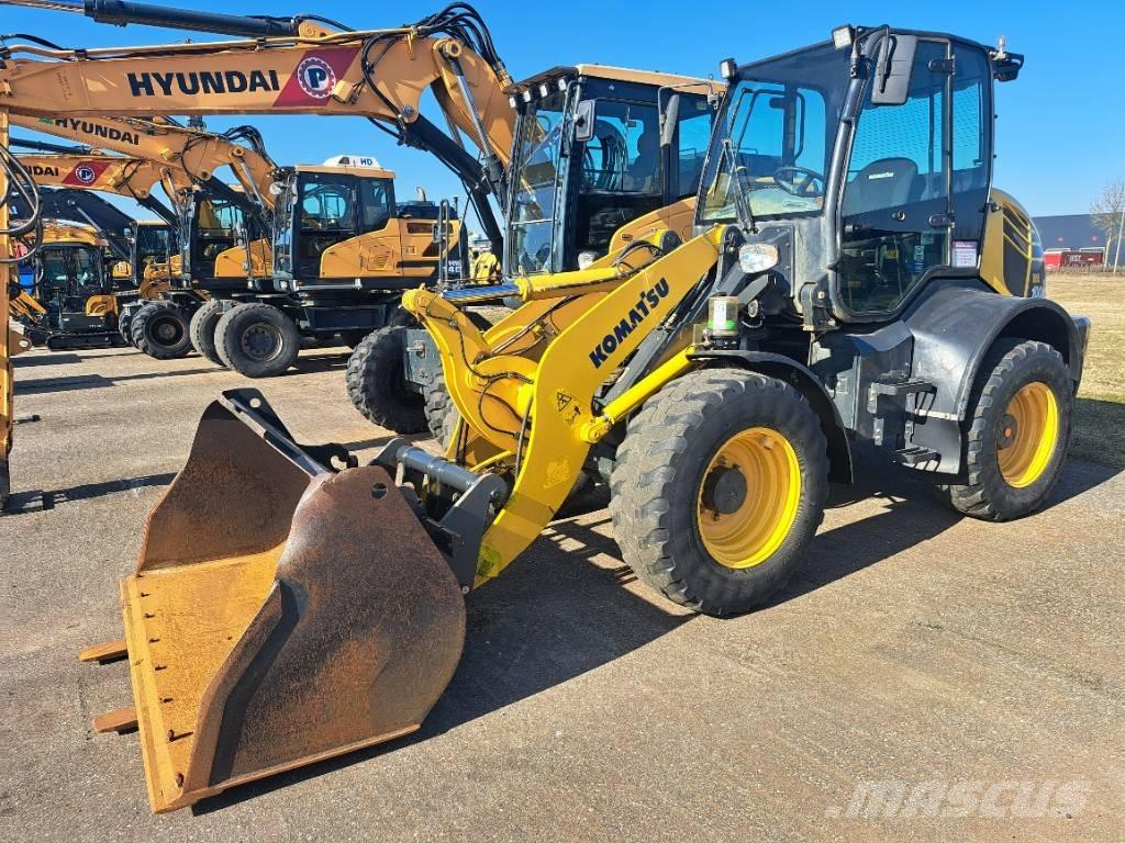 Komatsu WA100-8E0 Pyöräkuormaajat