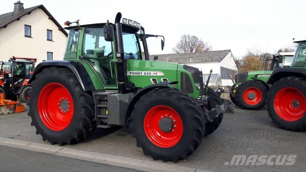 Fendt 820 Vario TMS Traktorit