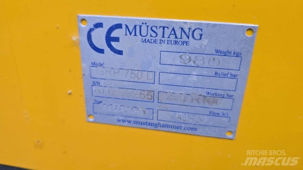 Mustang GRP 750 Muut