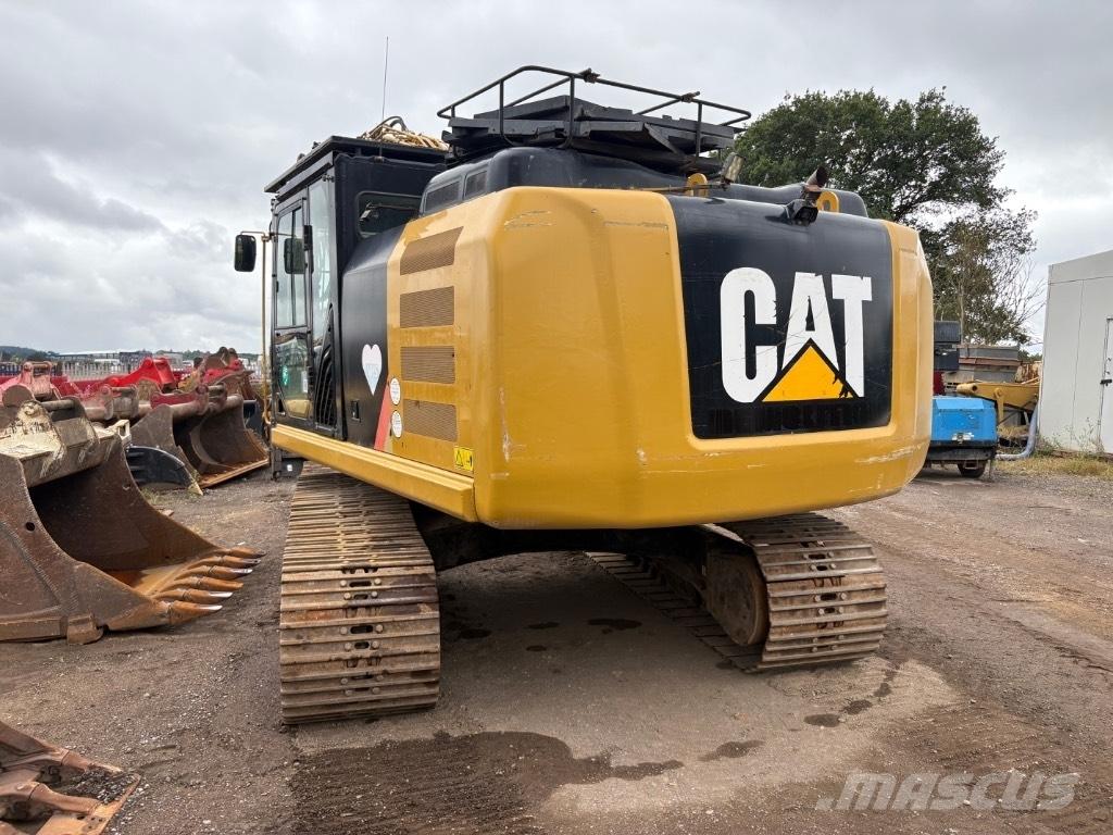 CAT 323 F L Telakaivukoneet