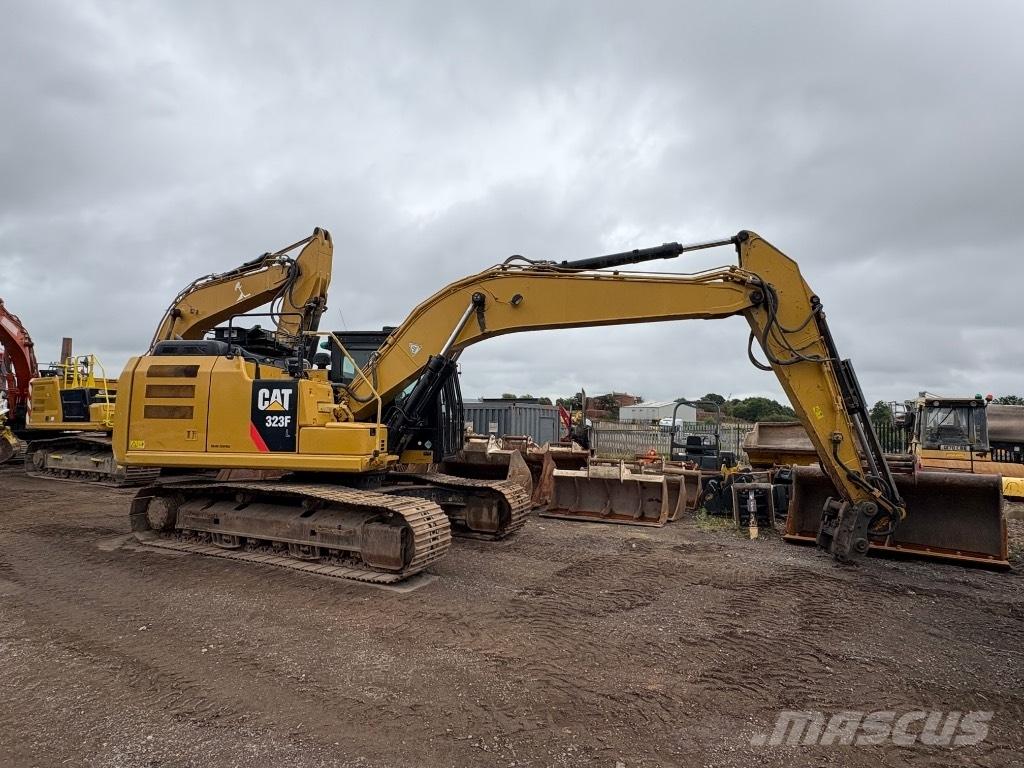 CAT 323 F L Telakaivukoneet