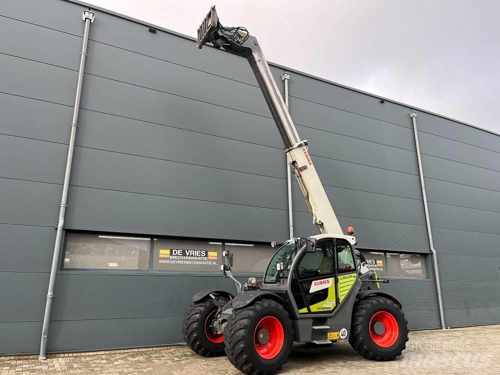 CLAAS Scorpion 7055 Maatalouskurottajat