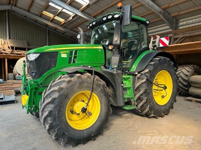 John Deere 6250R Traktorit