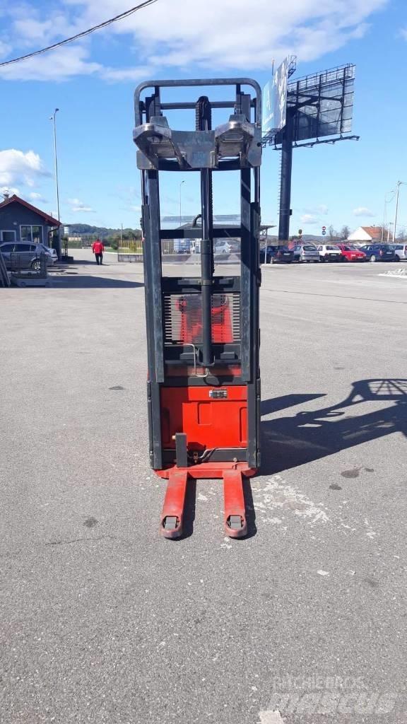 Linde L14 Käyden ajettavat pinoamistrukit