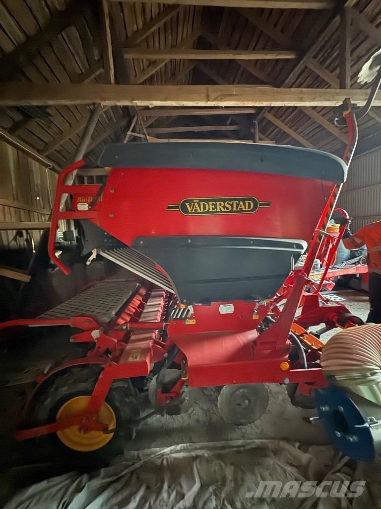 Väderstad Rapid400C Kylvökoneet