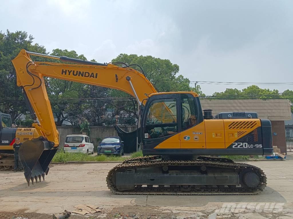 Hyundai R220LC-9S Telakaivukoneet