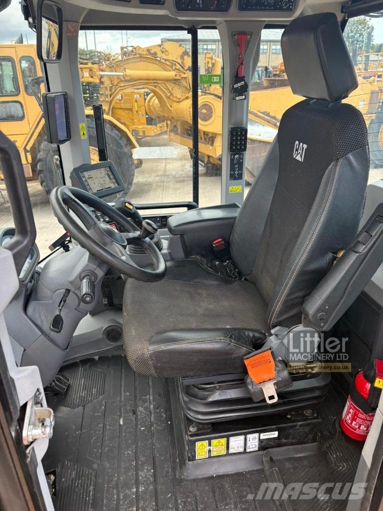 CAT 926 M Pyöräkuormaajat