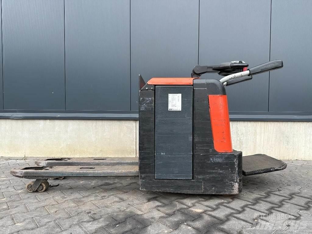 BT LPE240/M Käyden ajettavat pinoamistrukit