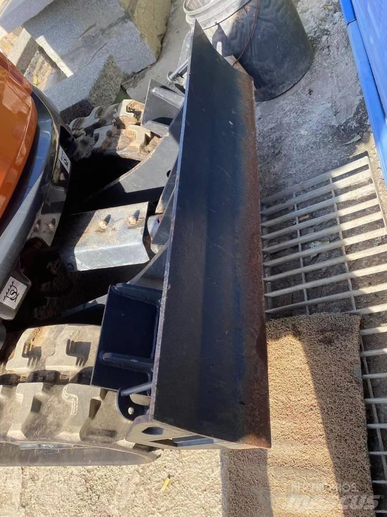 Doosan DX 17 Minikaivukoneet < 7t