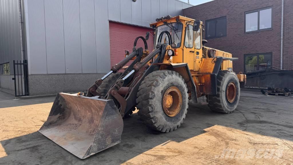 Volvo L 120 Pyöräkuormaajat